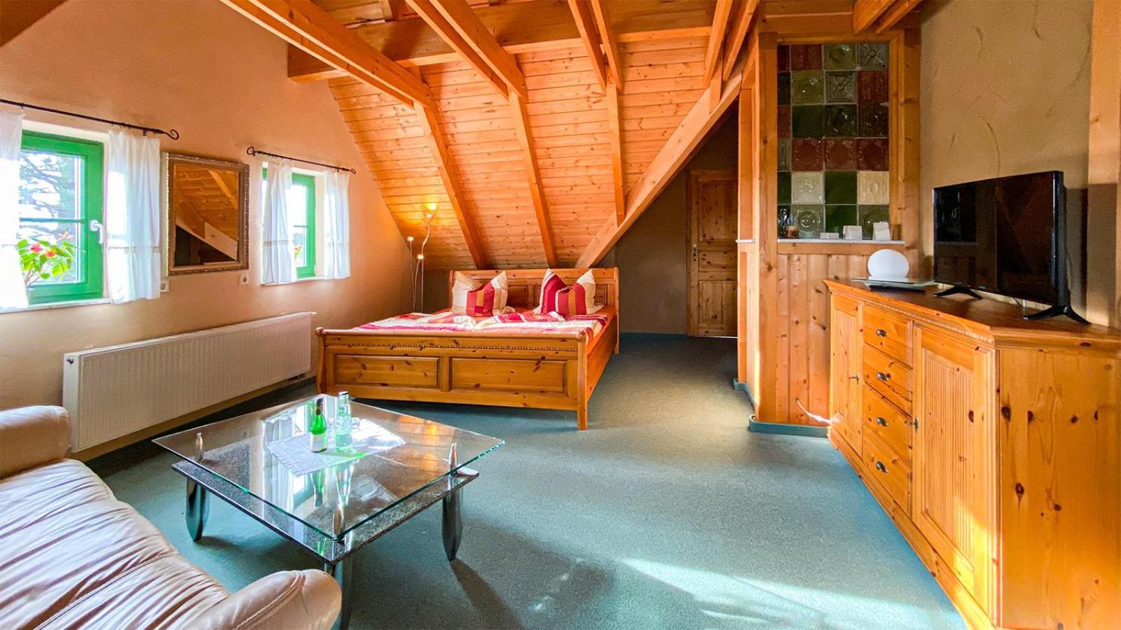 Hotel Olbernhau Mit Sauna - Kleines Landhotel Zur Ofenschenke エクステリア 写真